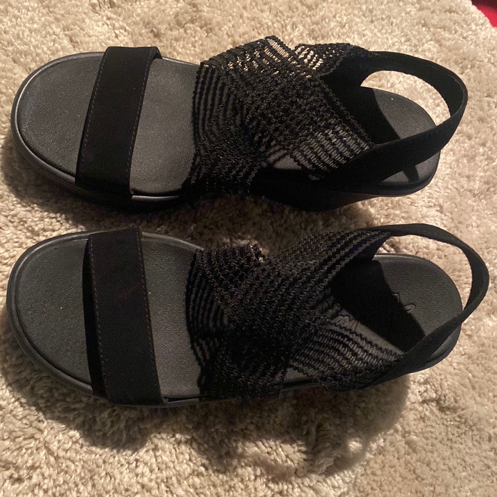Sketchers New Black Slip On Sandals
